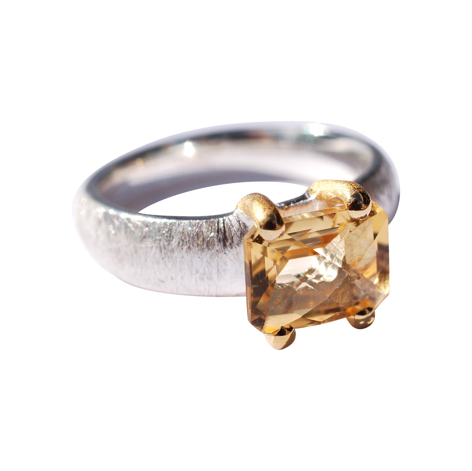 Citrine ring medium