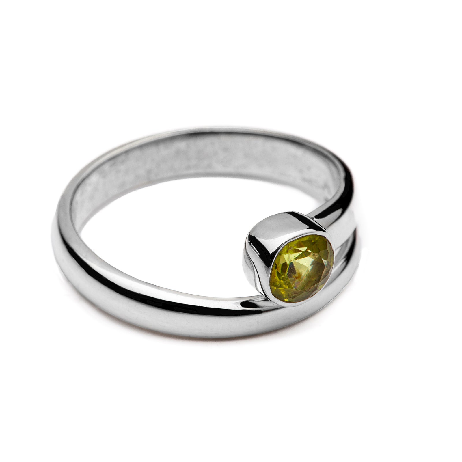 Peridot Swirl Ring