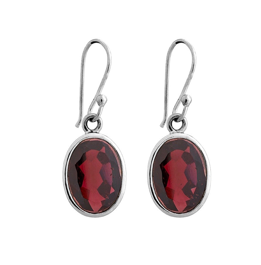 Garnet earrings medium